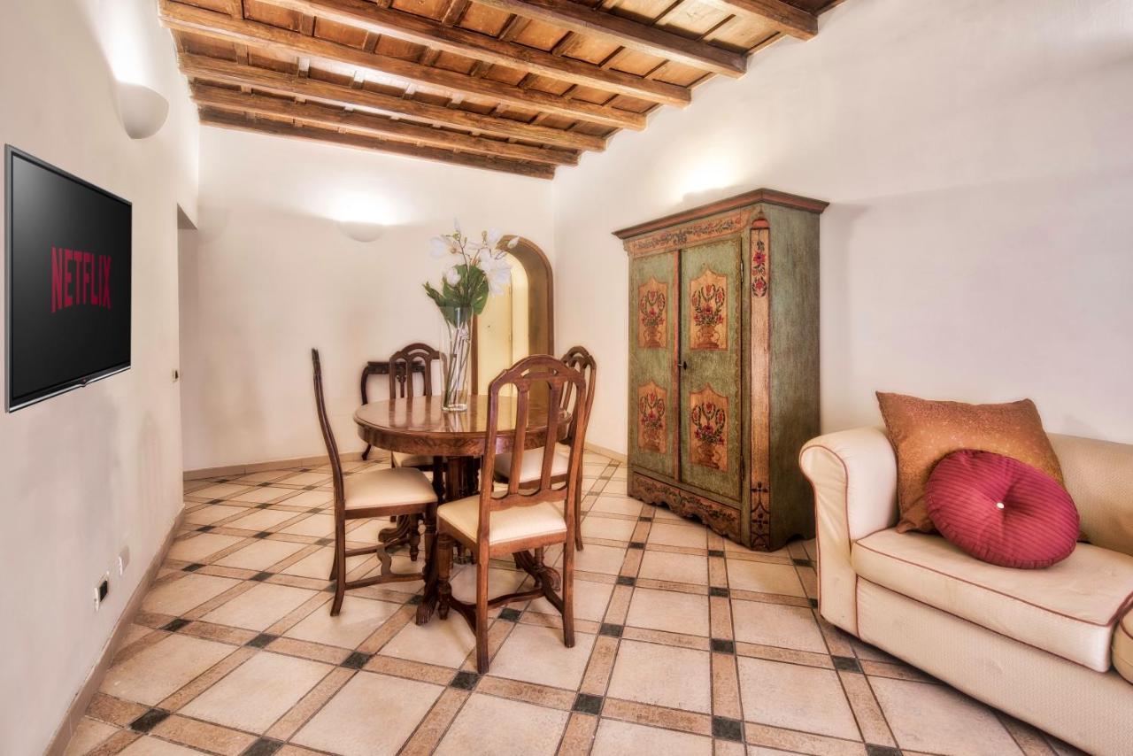 Cozy Navona Apartment Rome Buitenkant foto